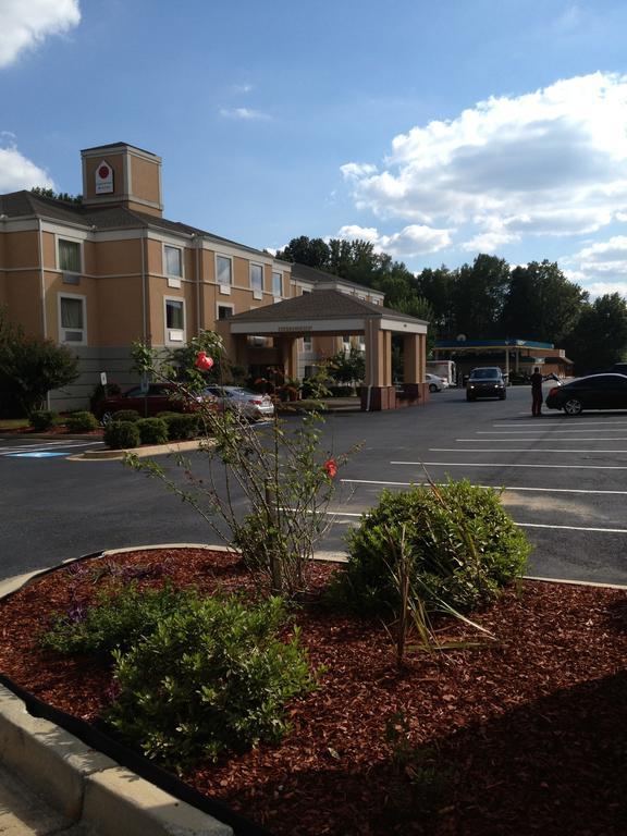 Jameson Inn & Suites Riverdale Exteriér fotografie